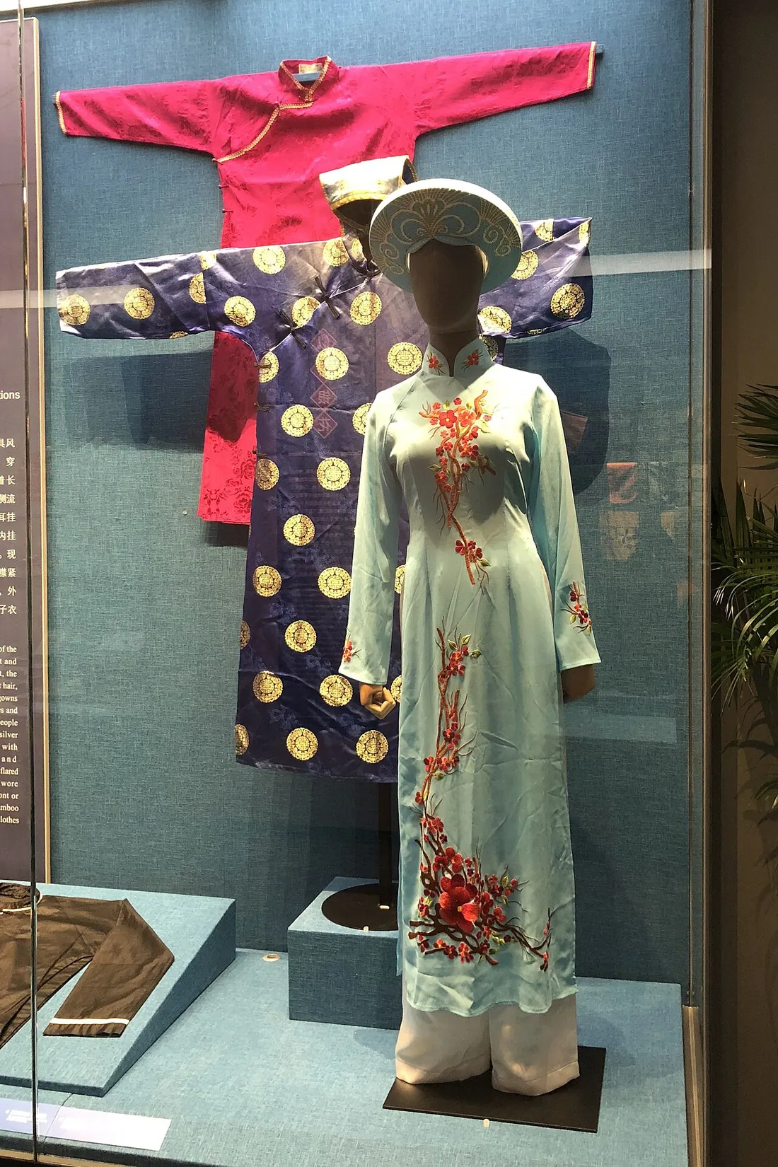 Traditional Jing ethnic clothing from the coast near Dongxing